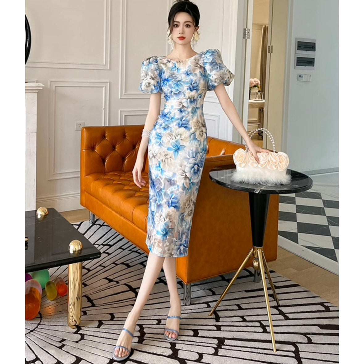 パフスリーブ花柄ミディ丈ワンピース