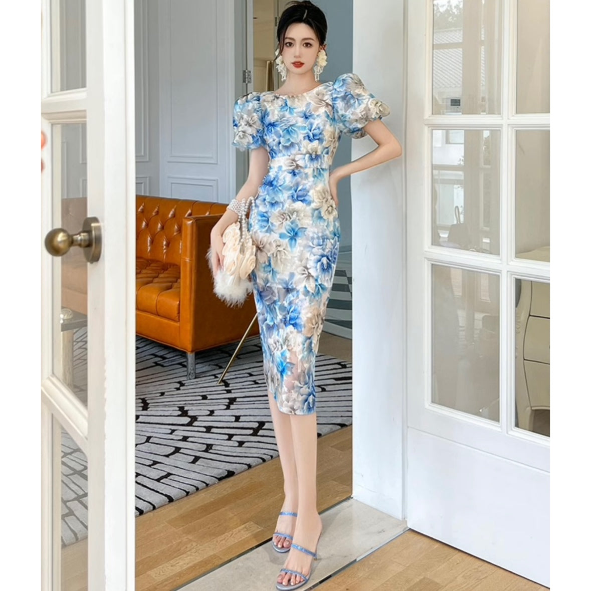 パフスリーブ花柄ミディ丈ワンピース