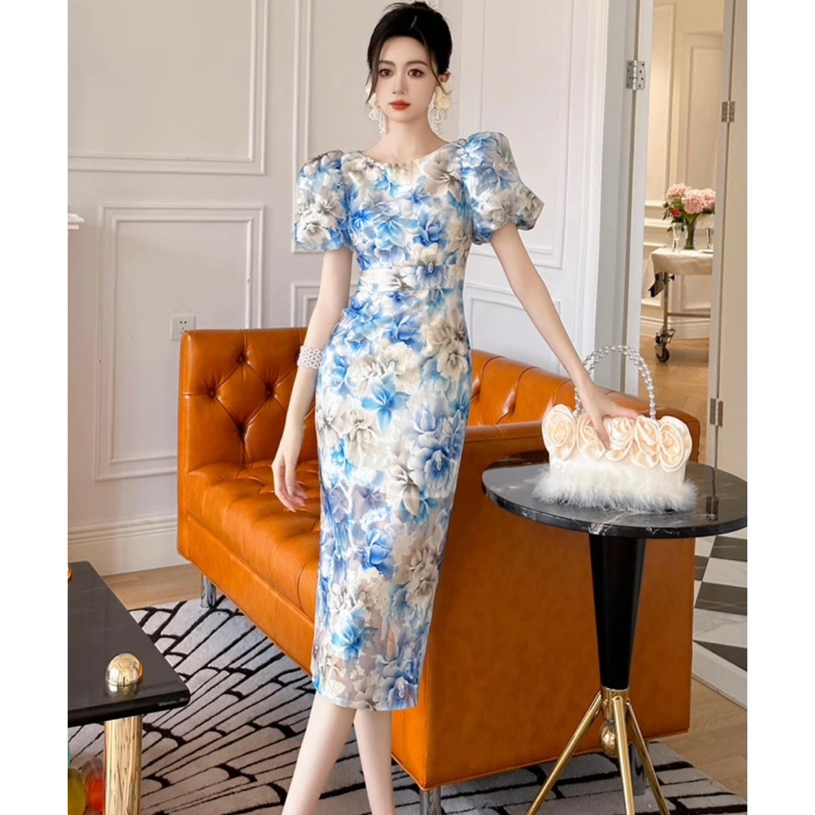 パフスリーブ花柄ミディ丈ワンピース