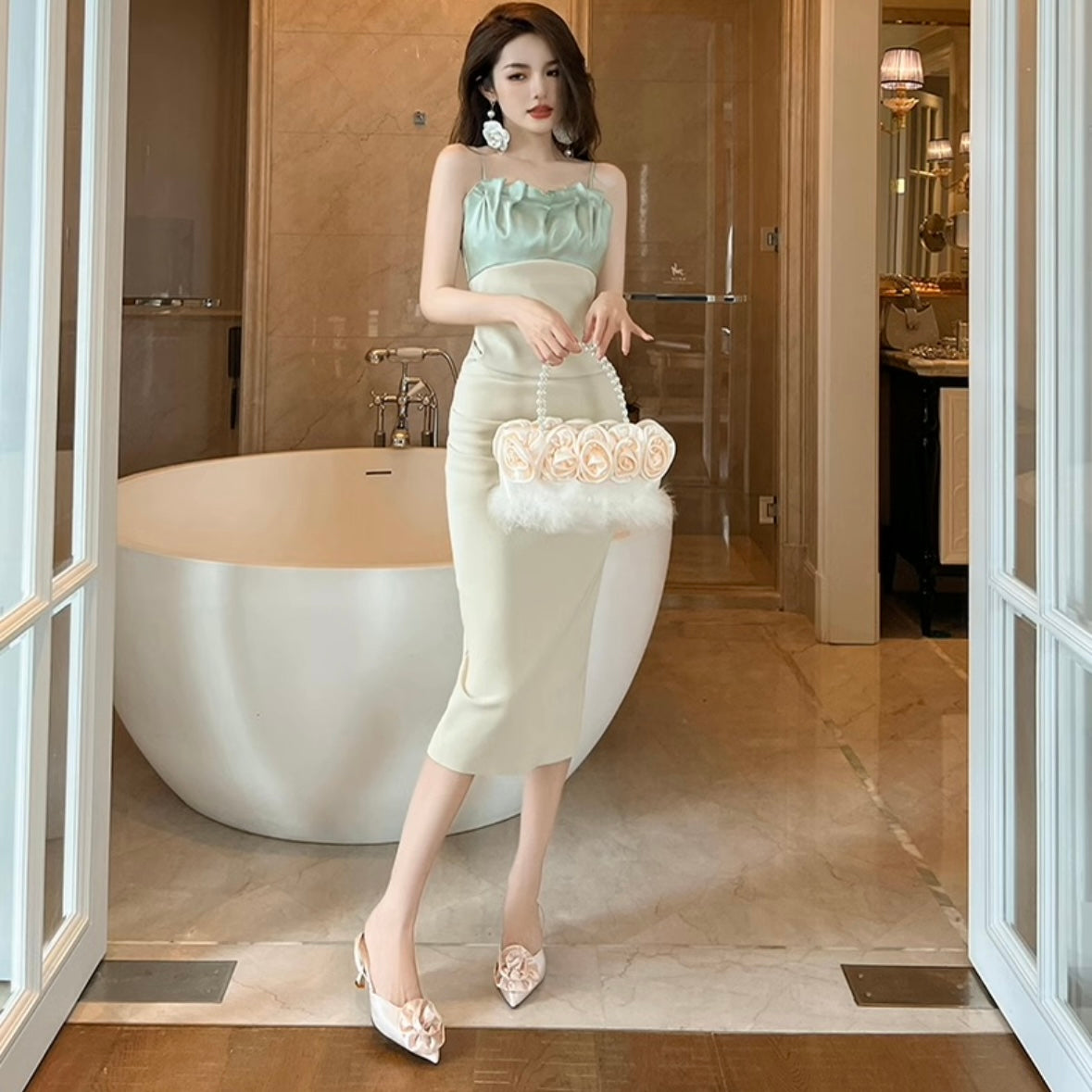 バイカラータイトキャミワンピース