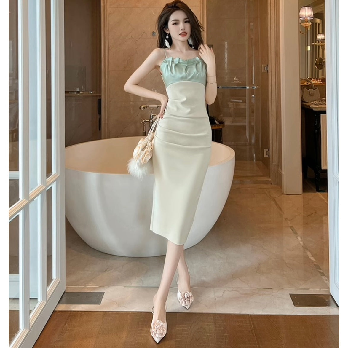 バイカラータイトキャミワンピース