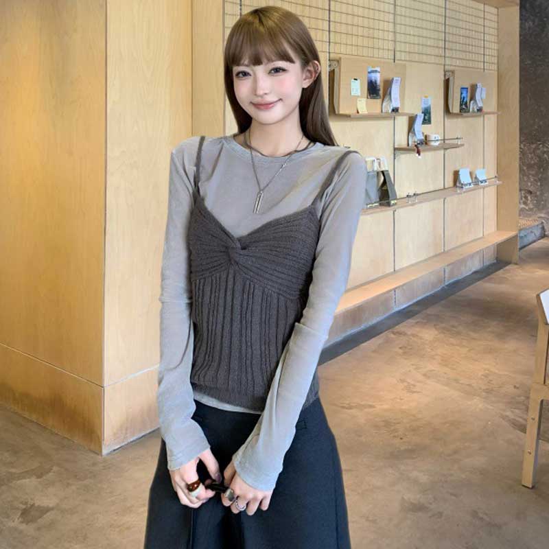 レイヤードキャミトップス×スカパンコーデ