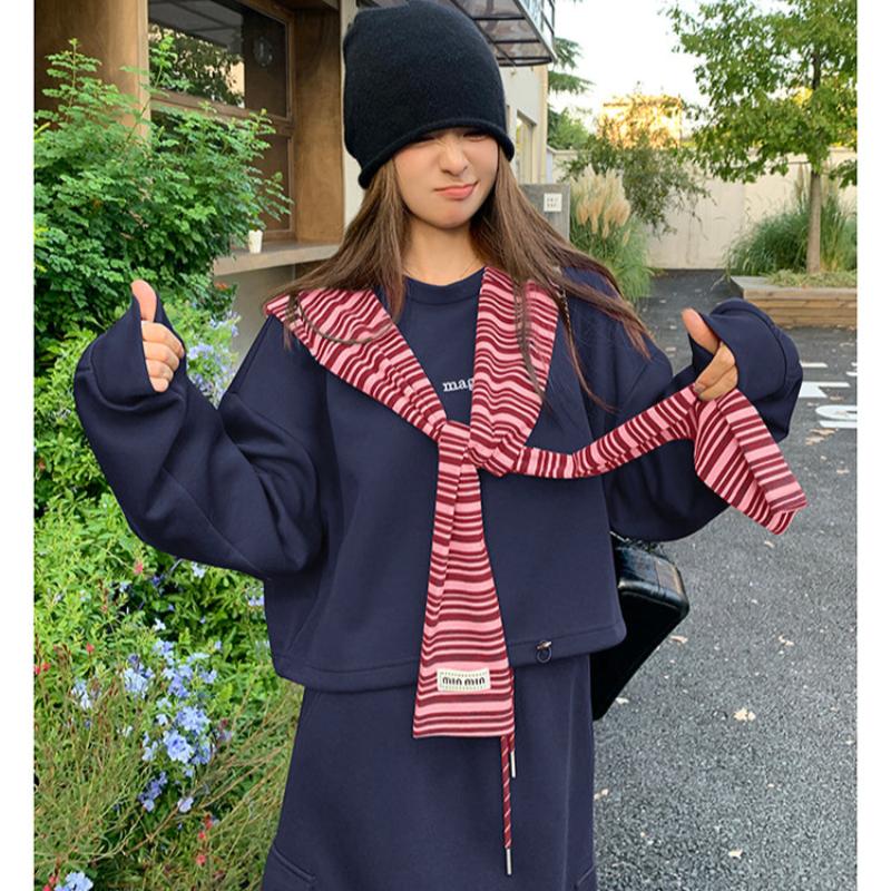 マフラーキャップ×ロゴトレーナー×スカート3点セット(2colors)