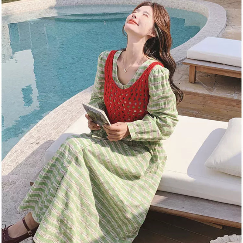 レースベスト×グリーンチェックワンピース