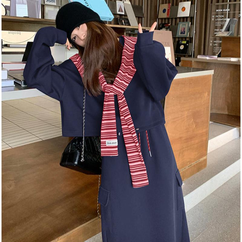 マフラーキャップ×ロゴトレーナー×スカート3点セット(2colors)