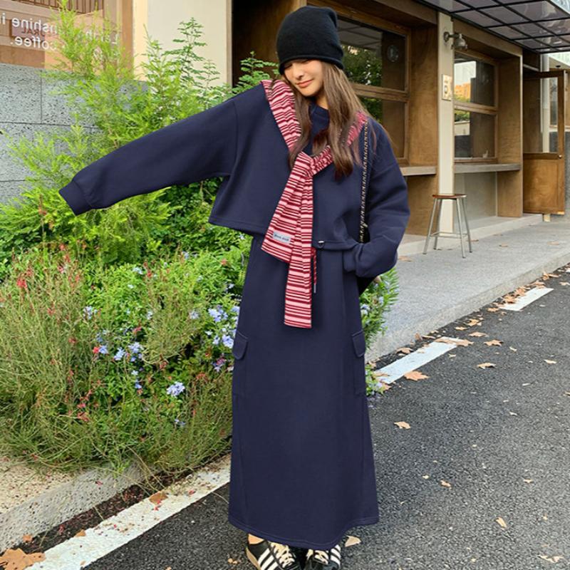 マフラーキャップ×ロゴトレーナー×スカート3点セット(2colors)