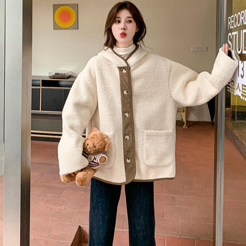 フード付きラムウールボアコート