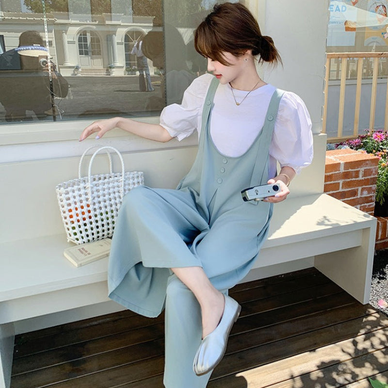 パフスリーブトップス×サロペットパンツ