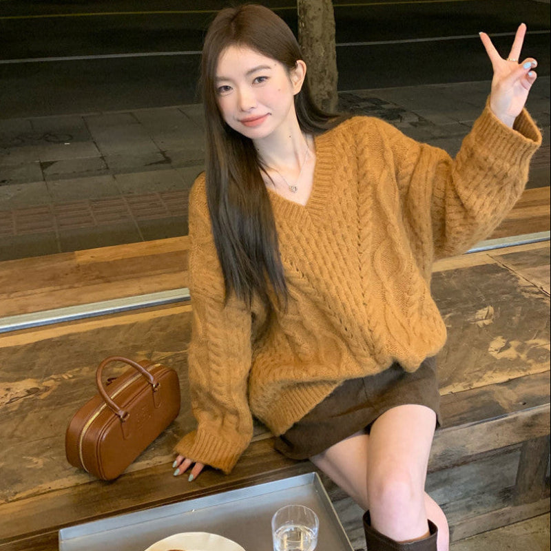 オーバーサイズVネックケーブルニット