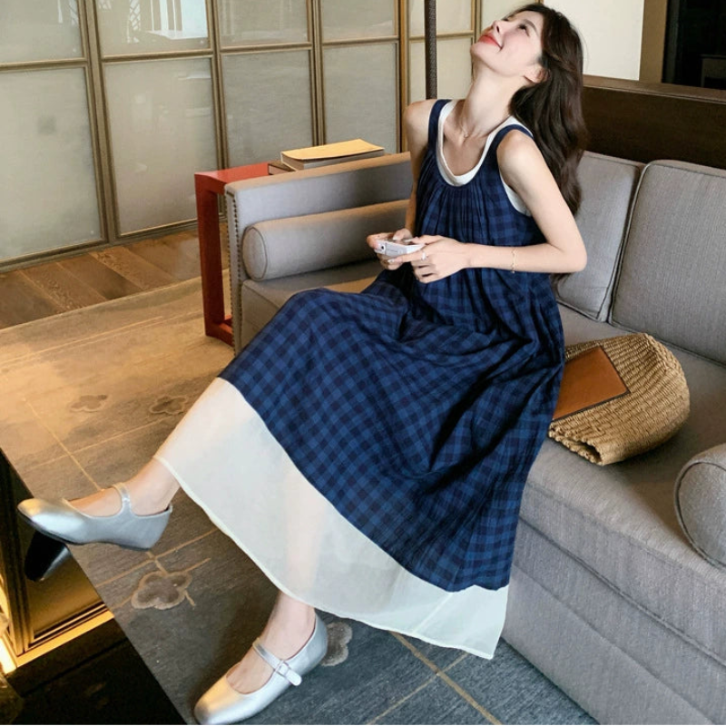 ブルーチェックホワイトヘムワンピース