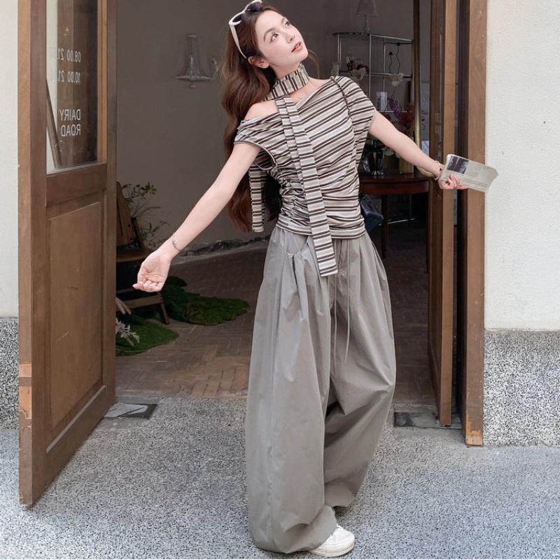 アシンメトリートップス×ワイドパンツセットアップ