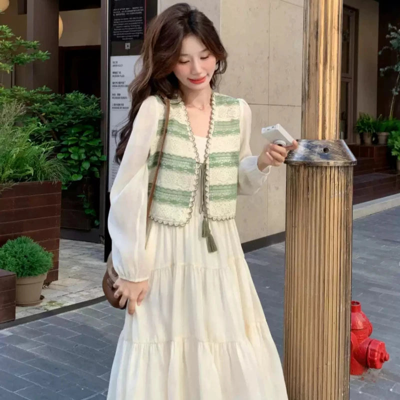 グリーンボーダーカーディガン×キャミソールワンピース