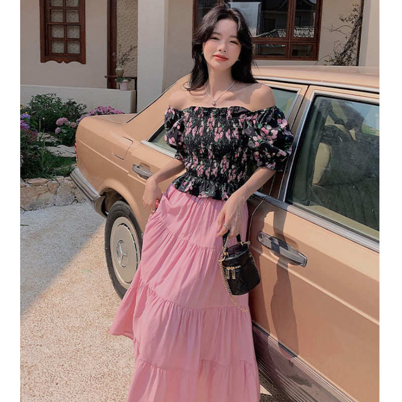 2WAYオフショルダーシャーリング花柄ブラウス×ティアードロングスカート