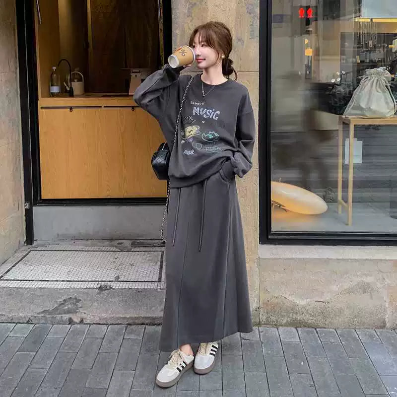 プリントトップス×バックスリットスカートスウェットセット