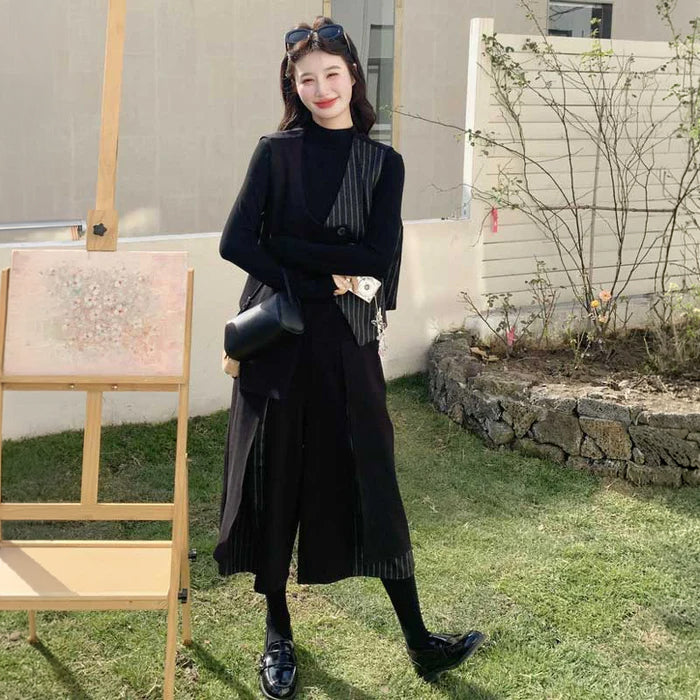 ハイネックトップス×ストライプ切替セットアップ