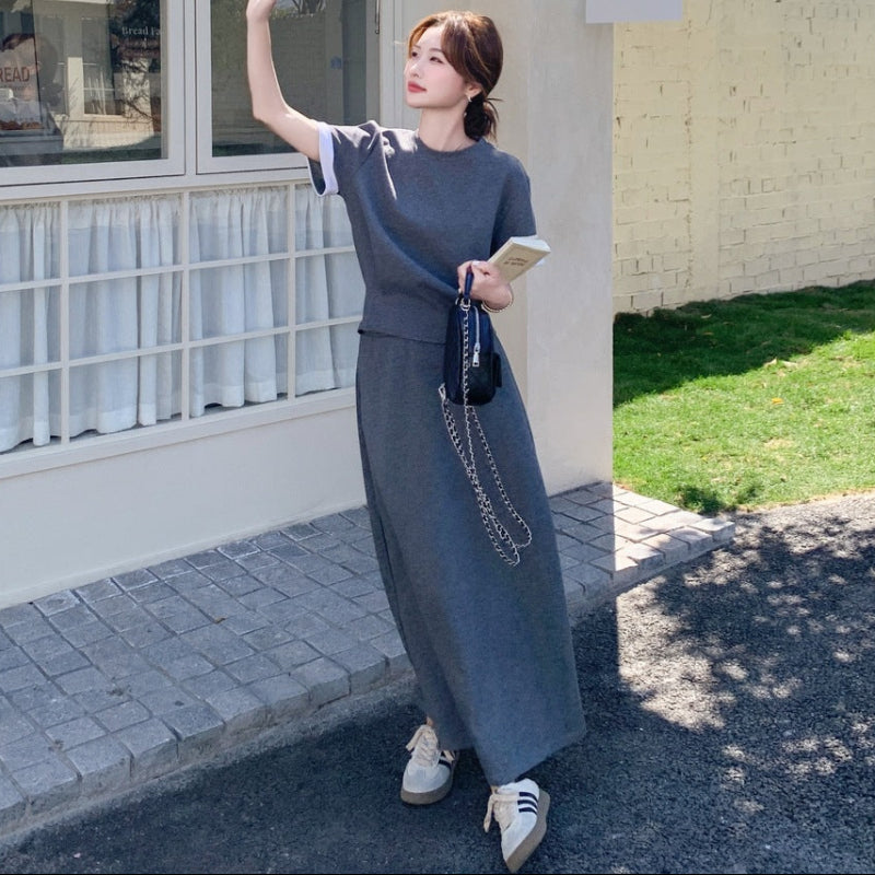 カットソー×スカートセットアップ