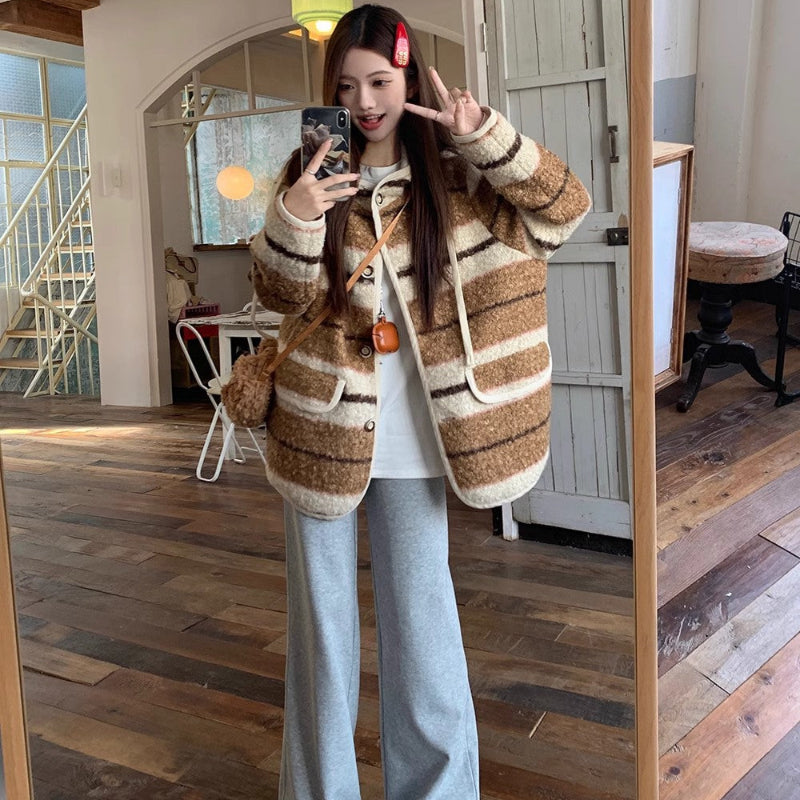 ノーカラーボアジャケット