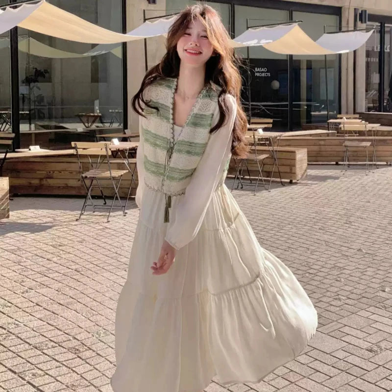 グリーンボーダーカーディガン×キャミソールワンピース