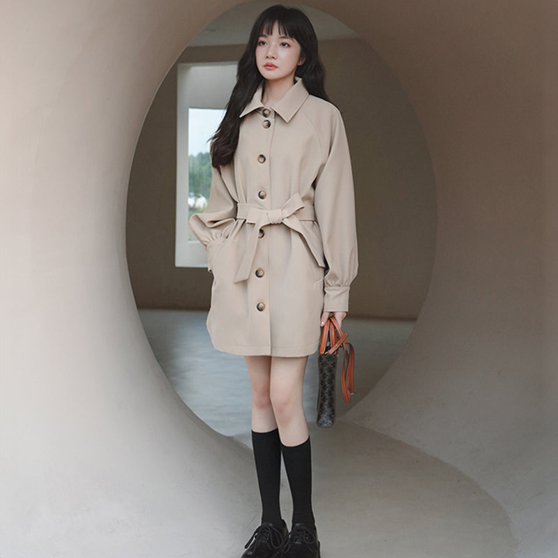 ミディ丈トレンチコート