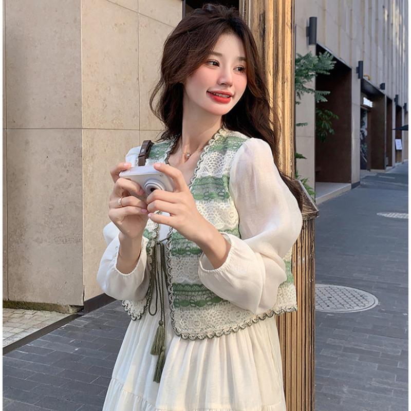 グリーンボーダーカーディガン×キャミソールワンピース