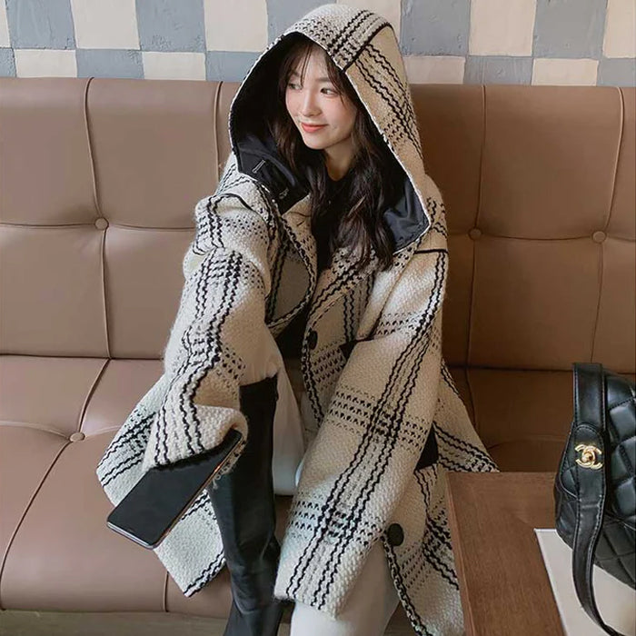 モノトーンチェックミドルコート