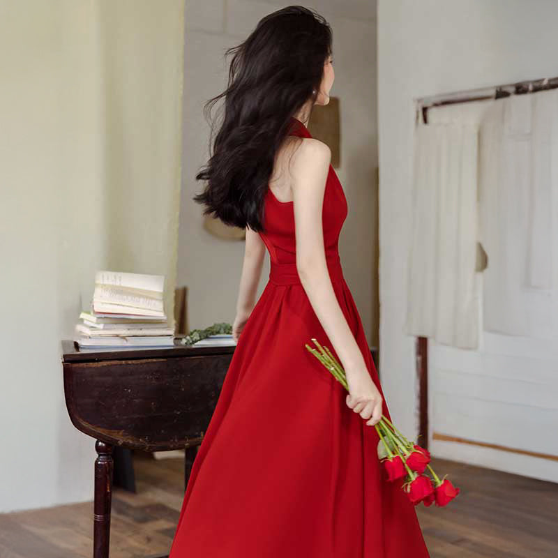 ホルターカシュクールワンピース