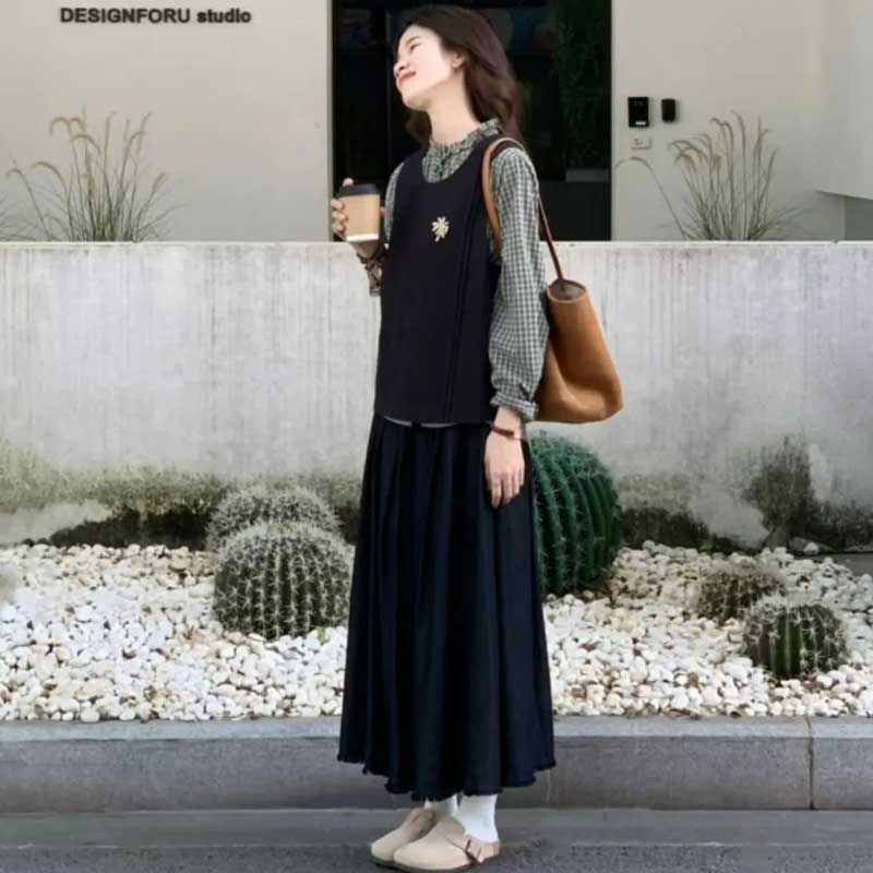 チェックシャツ×ラウンドネックベストセットアップ