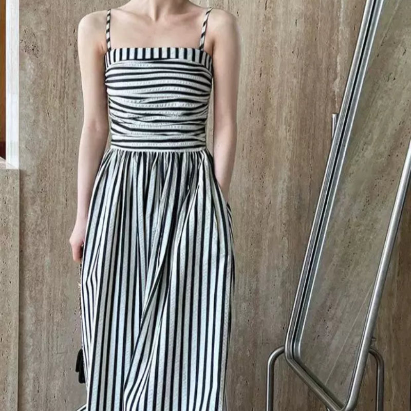モノトーンストライプキャミソールワンピース