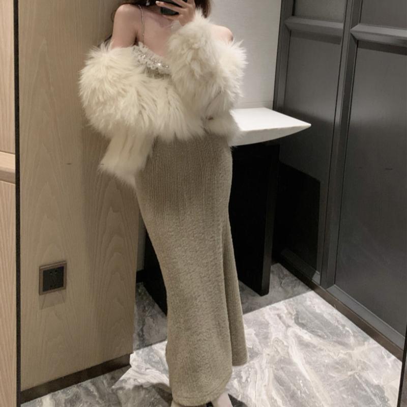 ストーンラインショルダーニットドレス