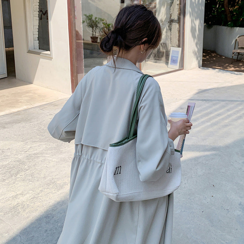 ヨーク付きミディアムレングストレンチコート