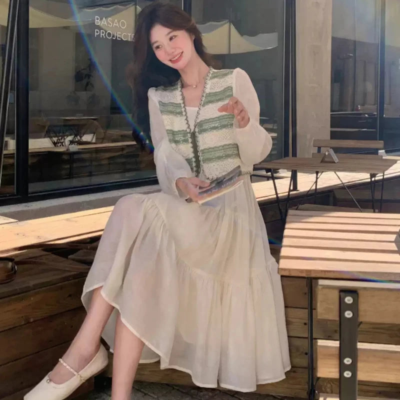 グリーンボーダーカーディガン×キャミソールワンピース