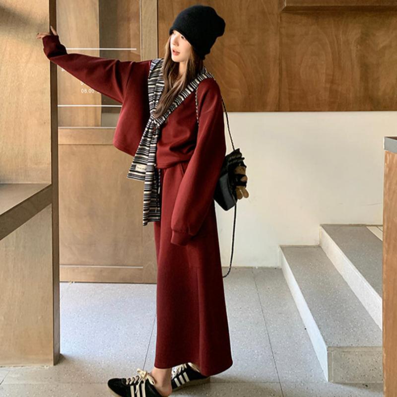 マフラーキャップ×ロゴトレーナー×スカート3点セット(2colors)