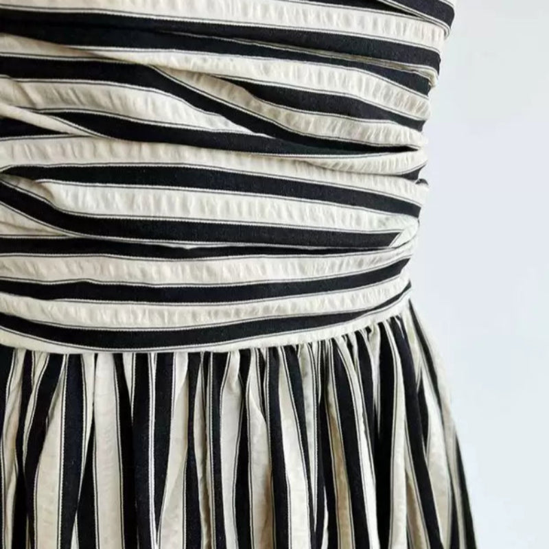 モノトーンストライプキャミソールワンピース