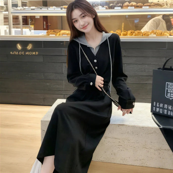 パーカーレイヤードニットワンピース