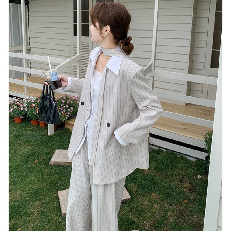 ストライプジャケット×ワイドレッグパンツスーツ