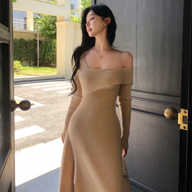 オフショルダーリブニットワンピース