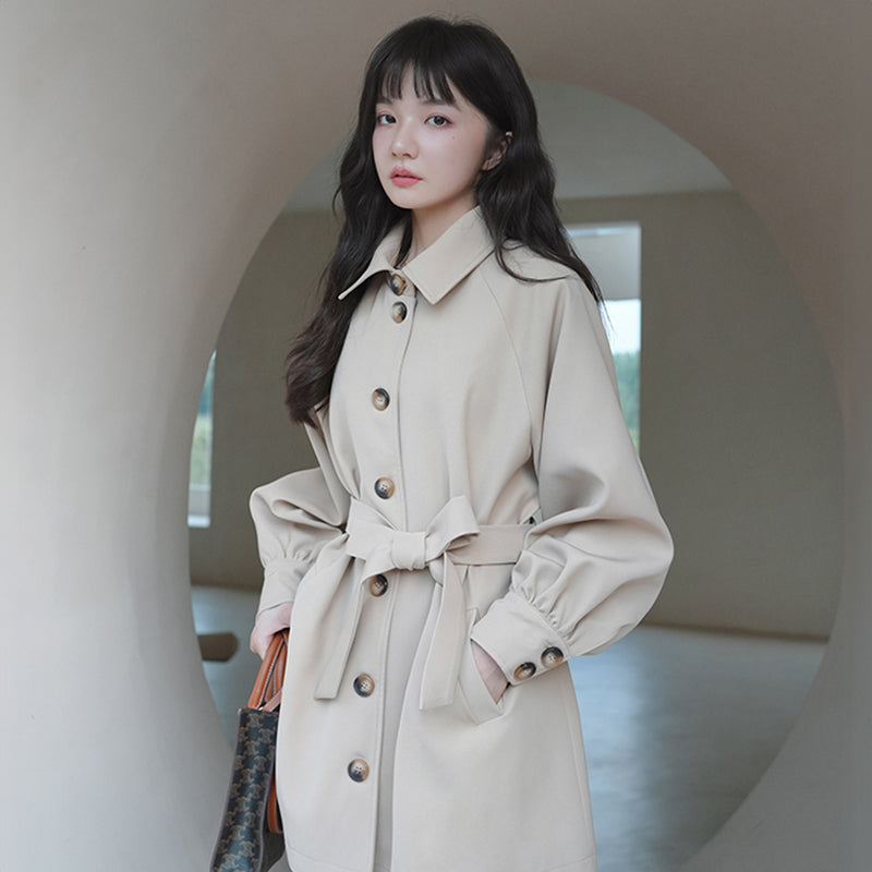 ミディ丈トレンチコート