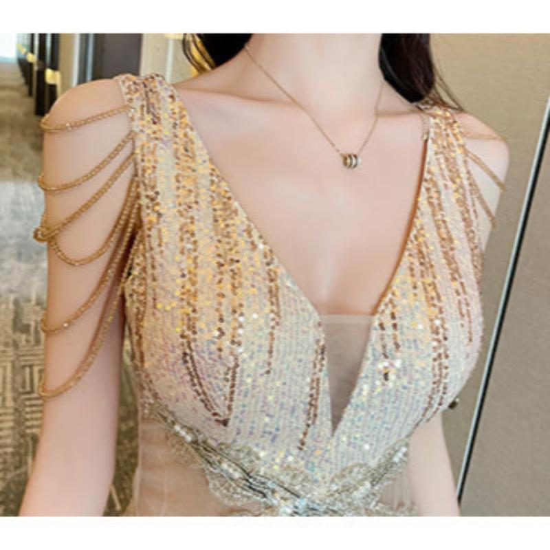 ラグジュアリーゴールドドレス