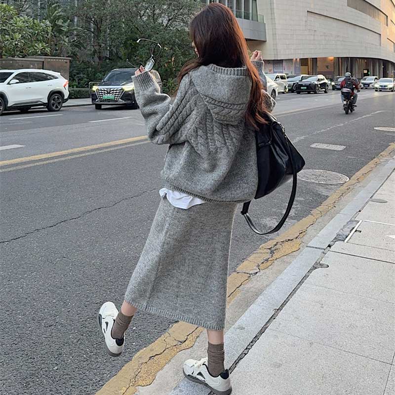 フード付きダッフルニット