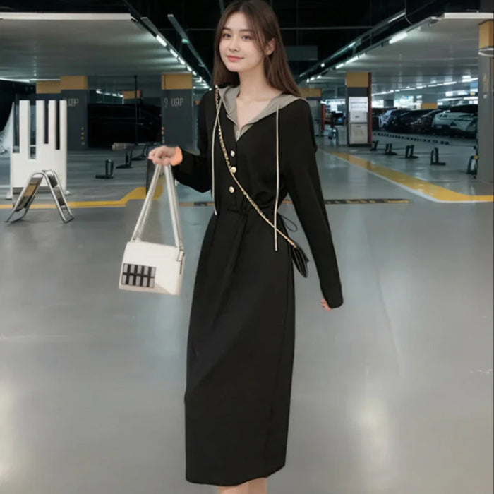 パーカーレイヤードニットワンピース