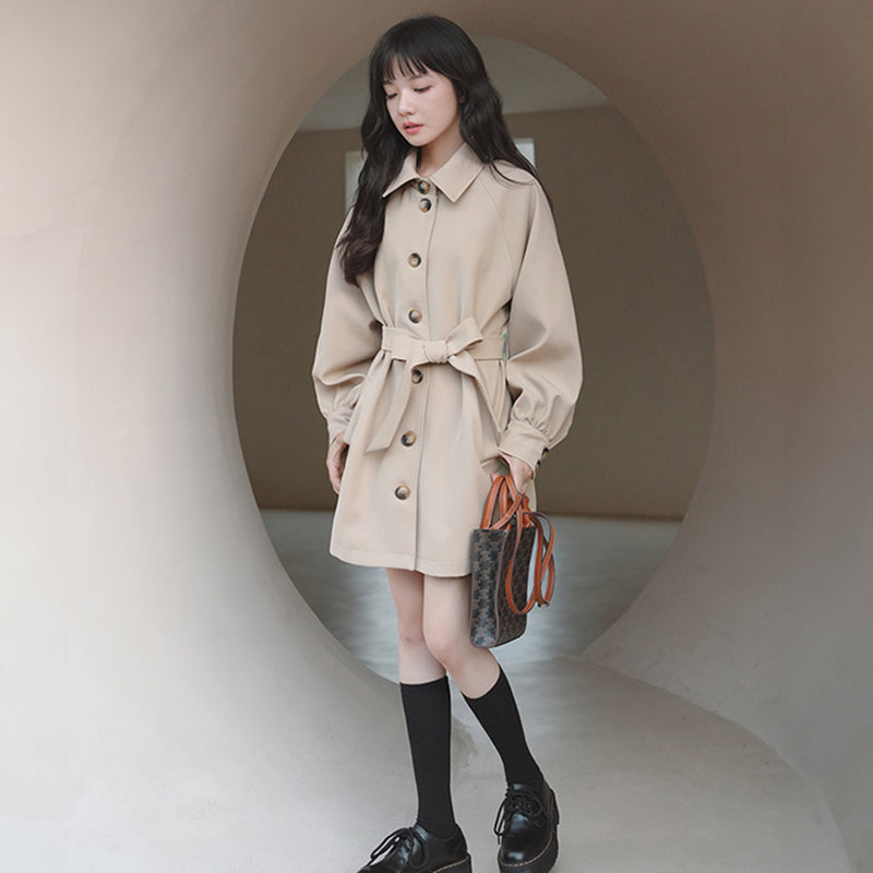 ミディ丈トレンチコート