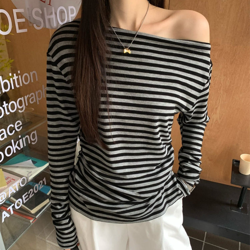 オフショルダーボーダーロングTシャツ