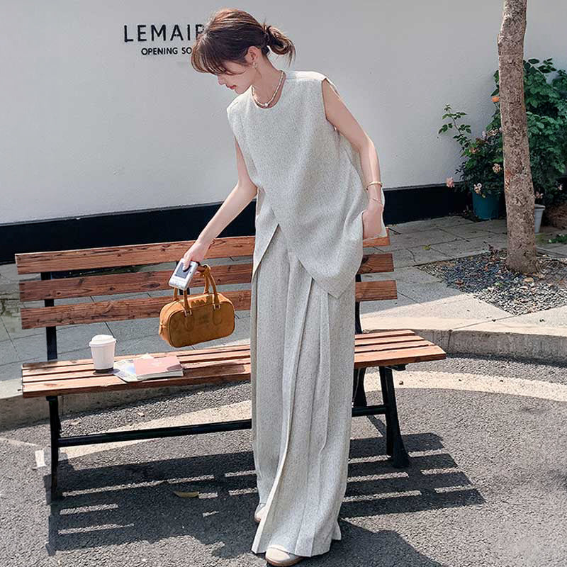 ラップデザイントップス×ワイドパンツ