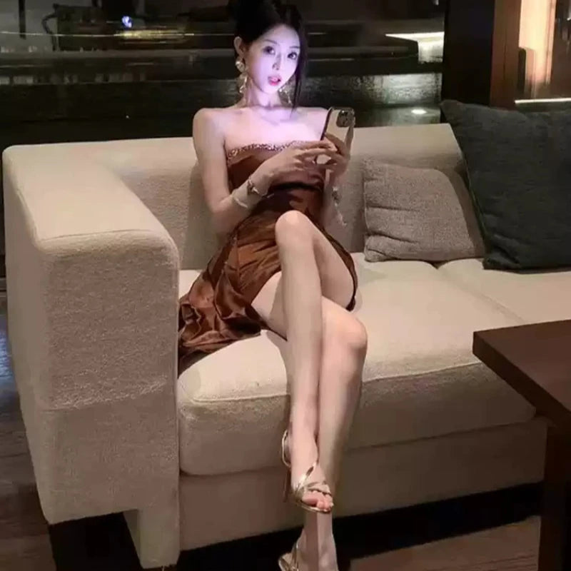 ビジューラインブラウンミニドレス