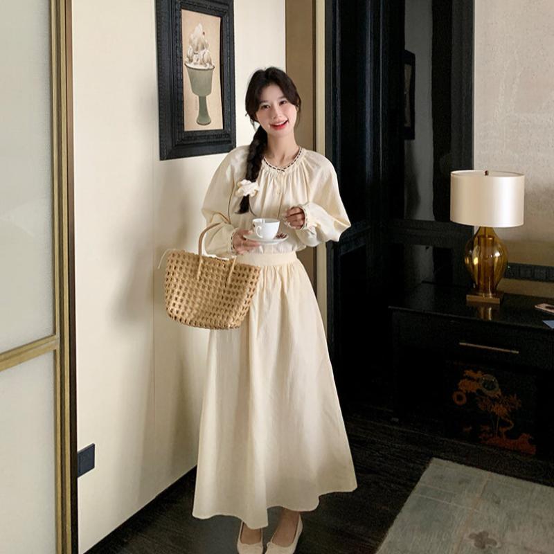 オフホワイトブラウス×フレアスカートセット