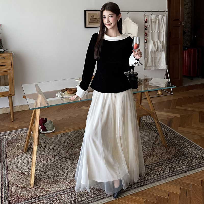 バックスタイルコンシャスベロアトップス