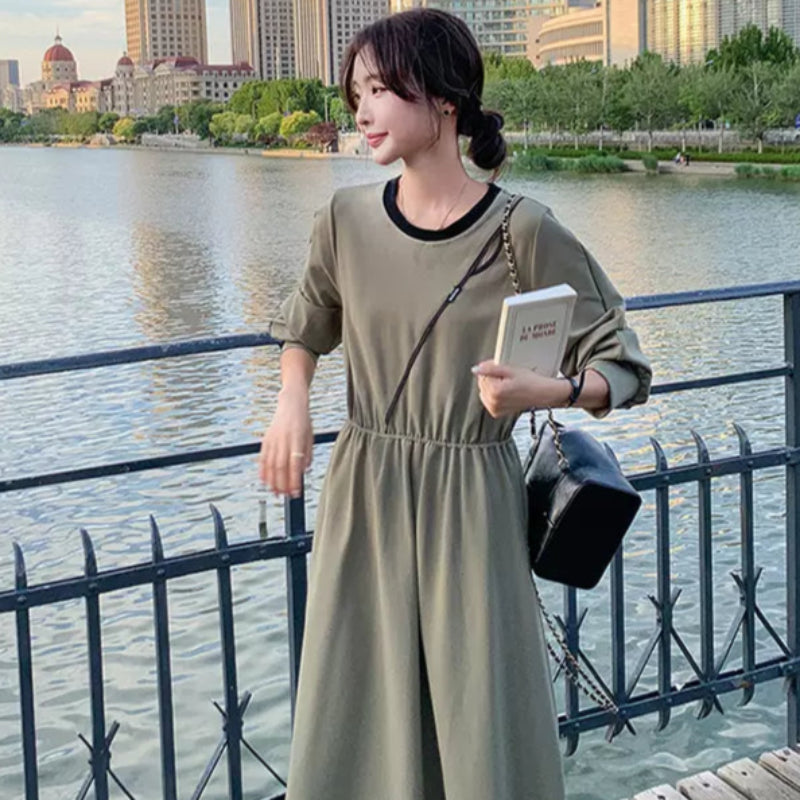 カーキーグリーンデザインワンピース