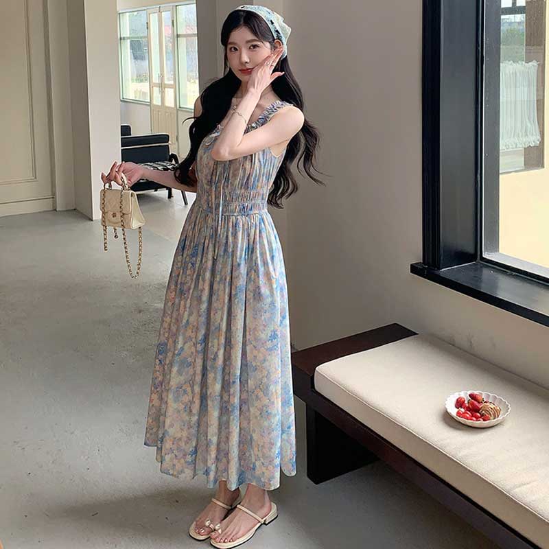 フローラルシャーリングワンピース