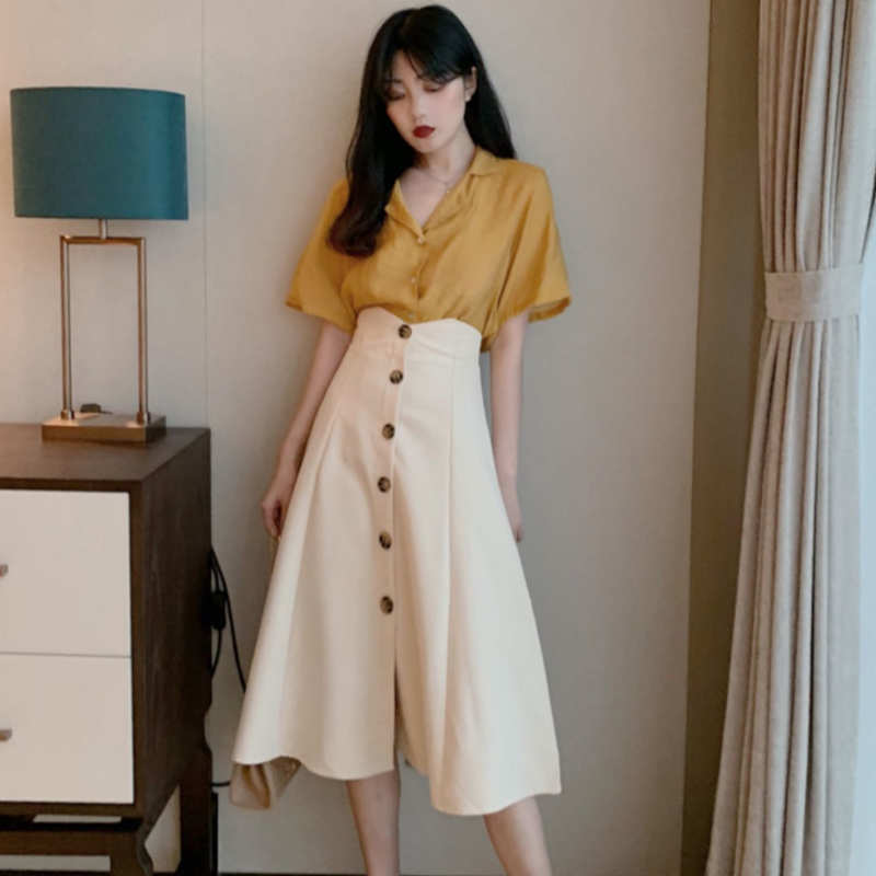 【即納】イエローオープンカラーシャツ×フロントボタンフレアスカート