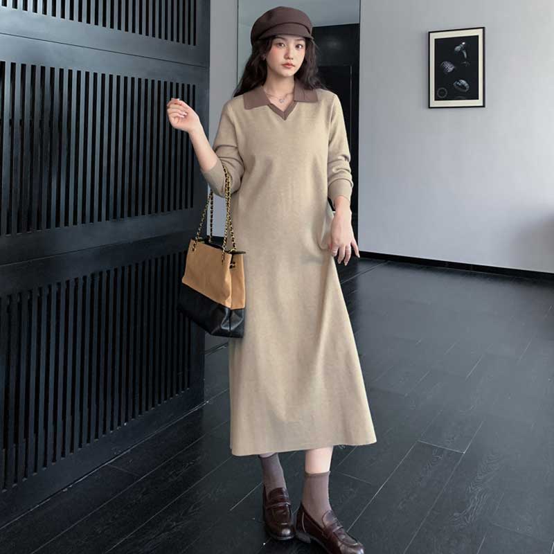 襟付きVネックロングニットワンピース